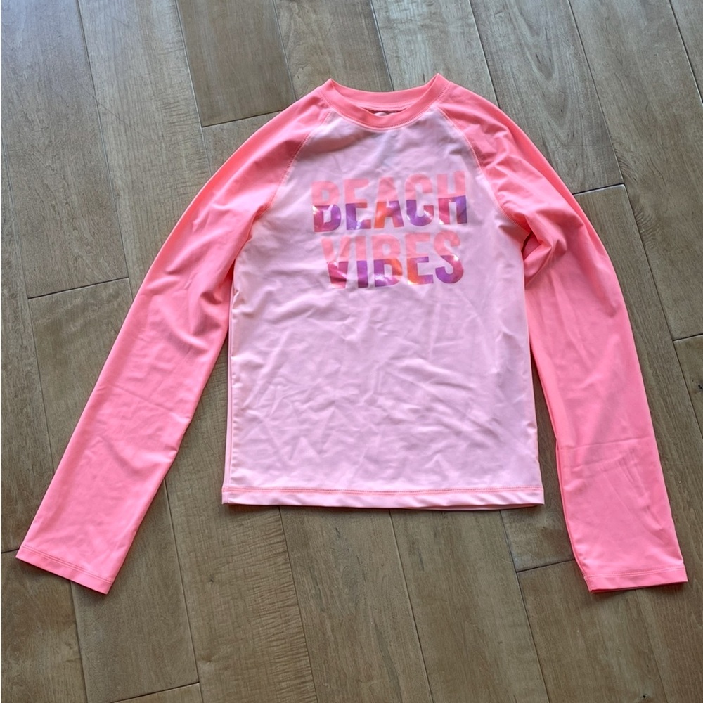 Two Girls UV rash guard tops
Size XL 14-16